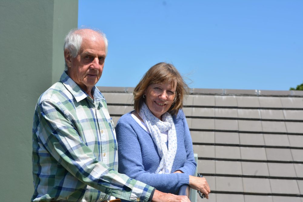 Oliver & Linda Cartwright